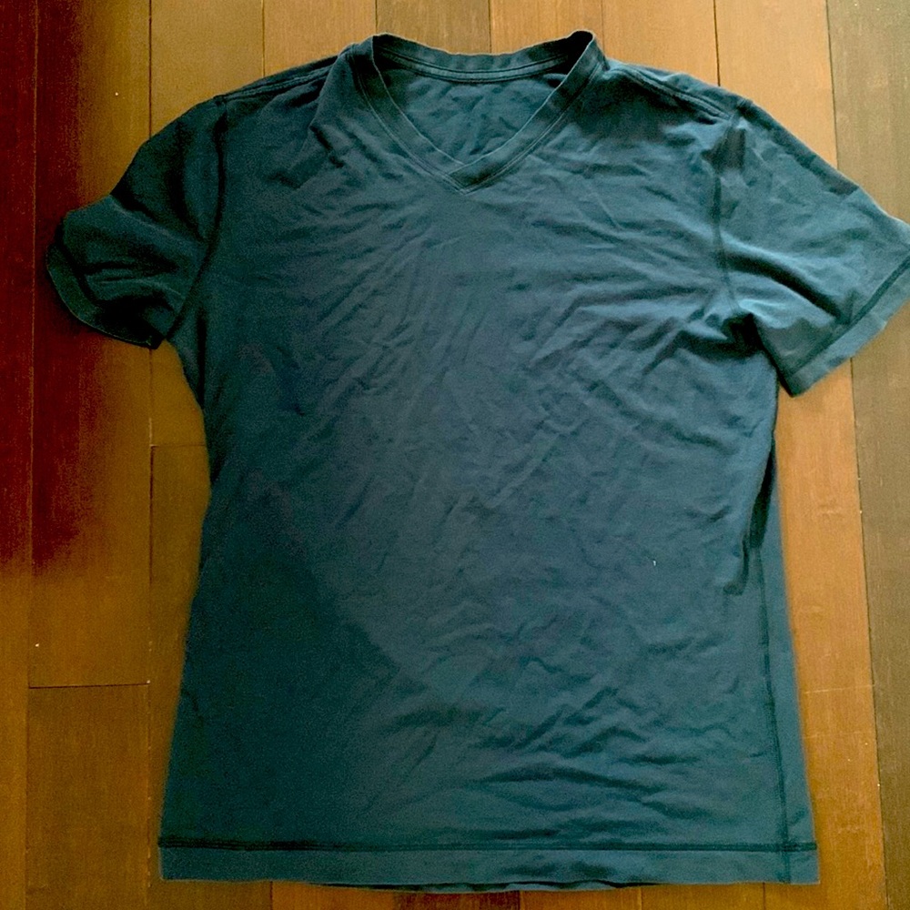 Lululemon Mens Navy Blue Large V Neck
